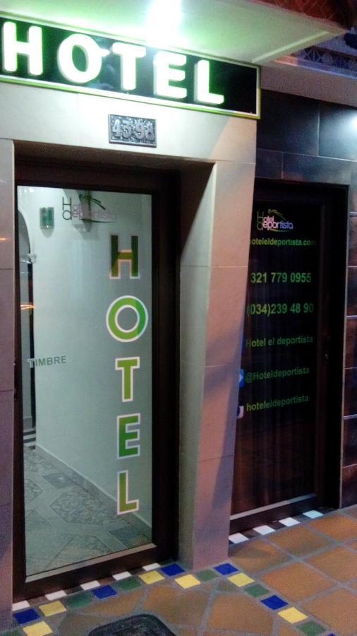 Hotel El Deportista Medellin Bagian luar foto