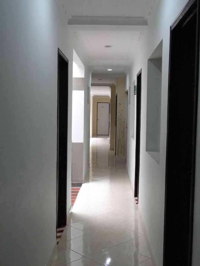 Hotel El Deportista Medellin Bagian luar foto