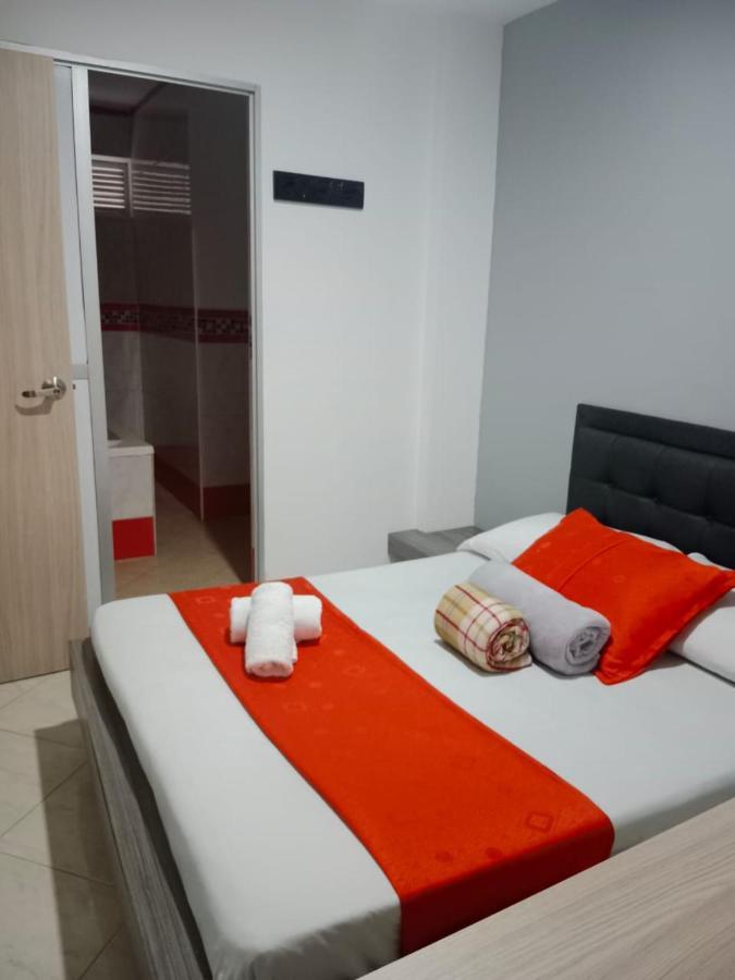 Hotel El Deportista Medellin Bagian luar foto