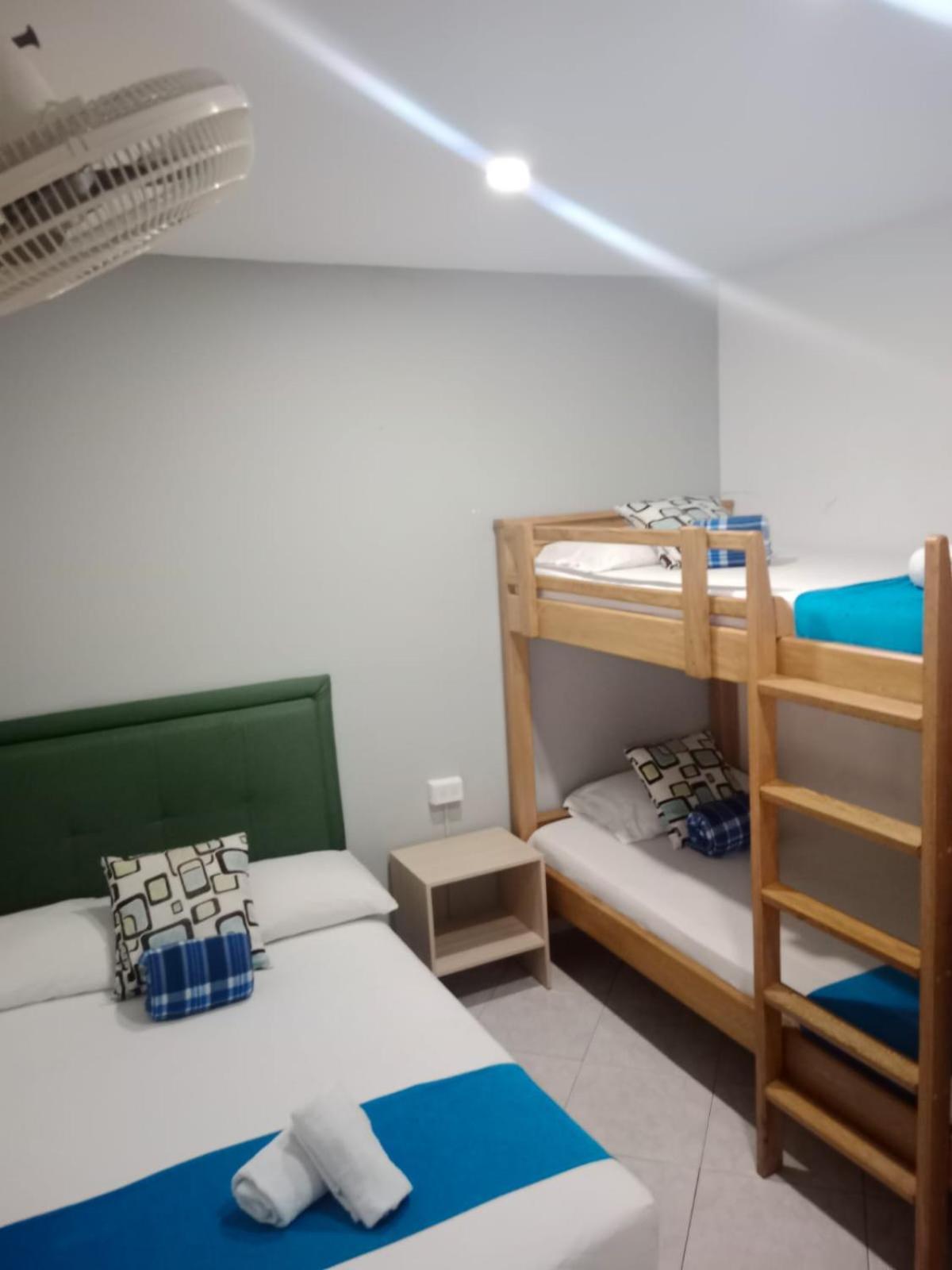 Hotel El Deportista Medellin Bagian luar foto