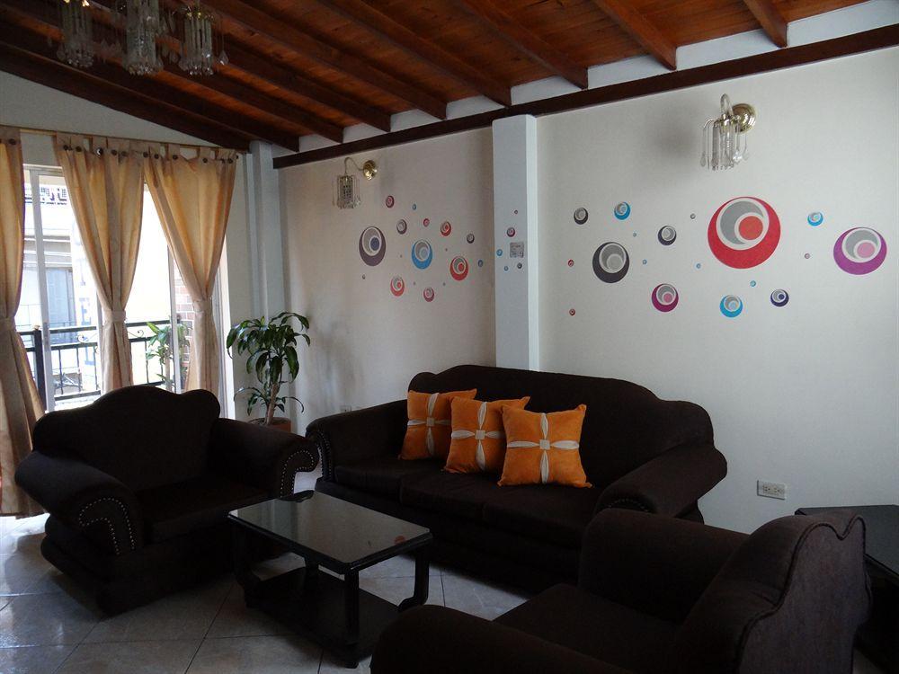 Hotel El Deportista Medellin Bagian luar foto